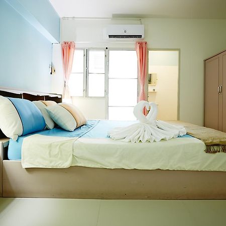 We Train Hotel Don Muang Bangkok Luaran gambar